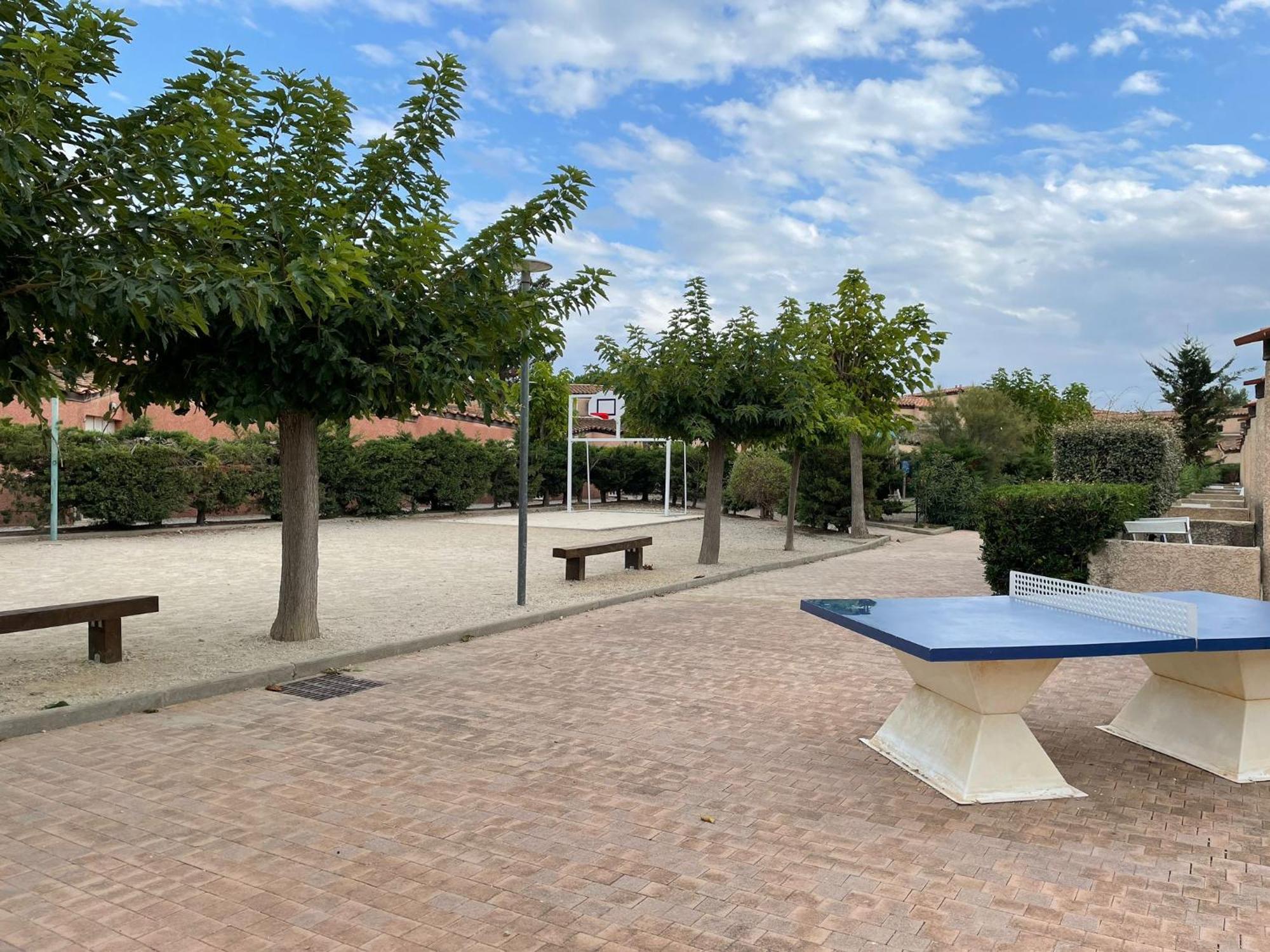 Villa 2 Etoiles Proche Plage Et Commerces Saint-Cyprien  Kamer foto